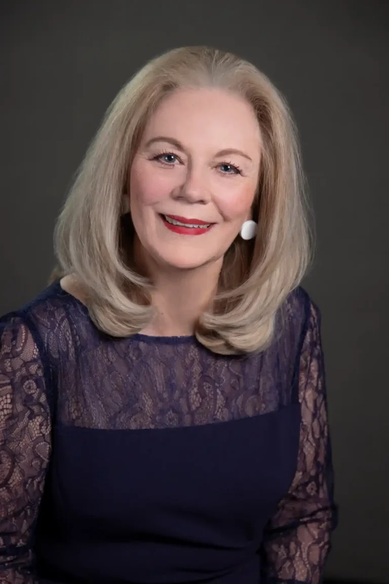 33.dianabrown 768x1152