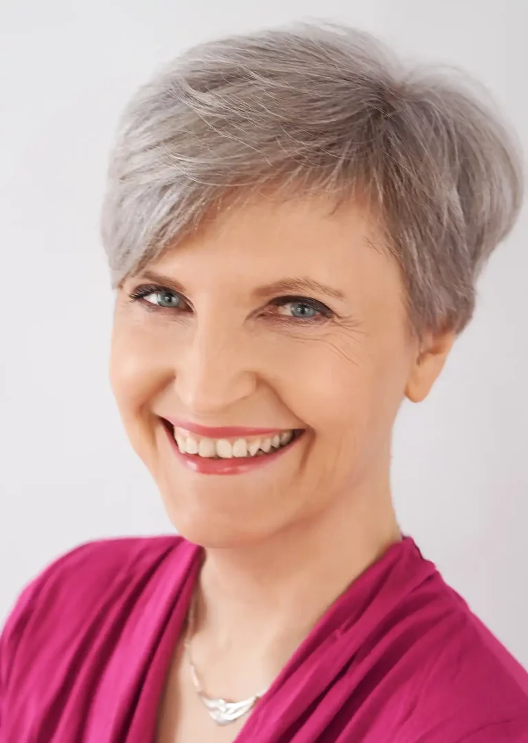 50.ursulabeste 768x1080